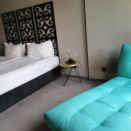 Reverence Boutique Szálloda 3*