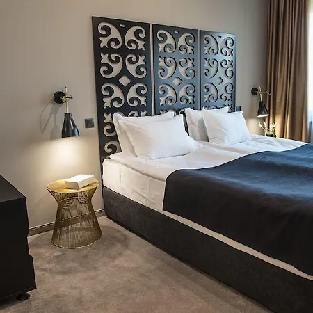 Reverence Boutique Szálloda 3*