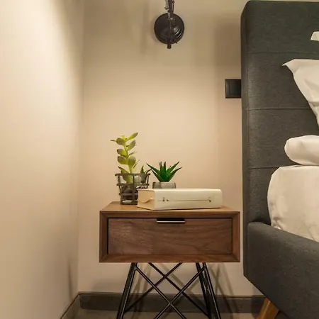 Хотел реверанс бутик 3*