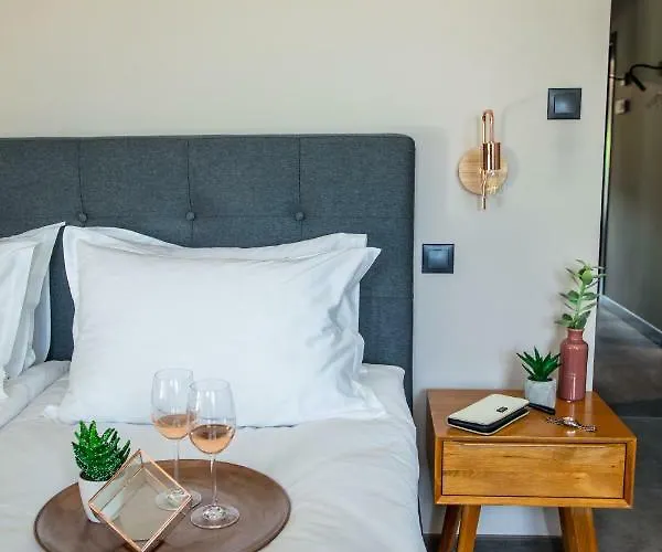 Reverence Boutique Hotel 3*