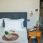 Reverence Boutique Hotel 3*