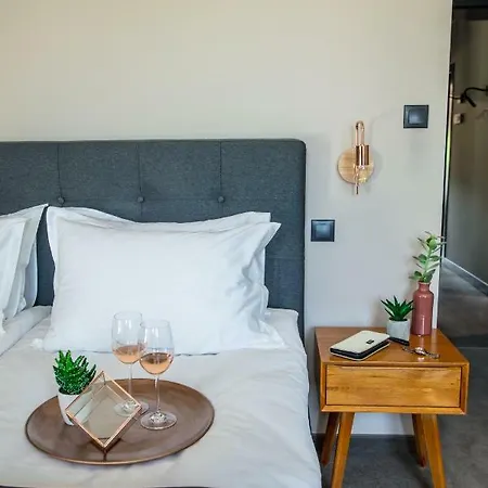 Reverence Boutique Hotel 3*