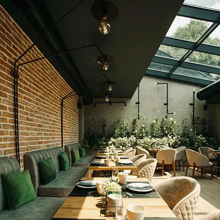 Reverence Boutique Hotel 3*