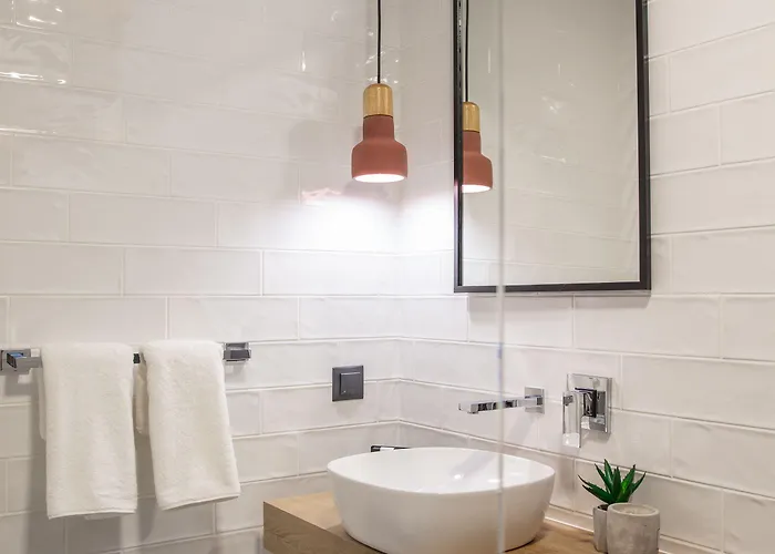 Reverence Boutique Hotell