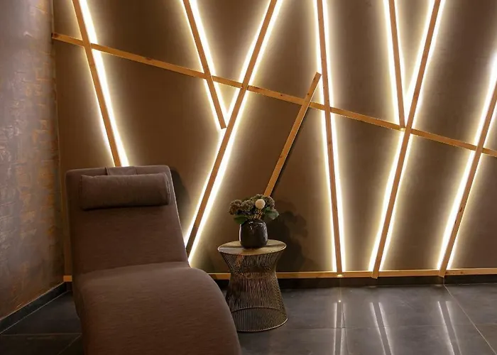 Reverence Boutique Hotell 3*